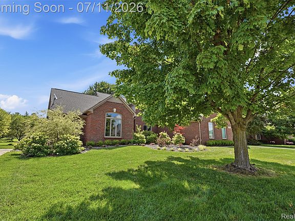 3rd image of 54856 Whitby Way