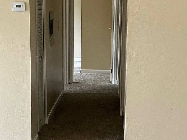 1424 Alamo Dr — Photo 29