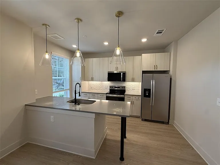 District on the Etowah Apartments — Photo 305