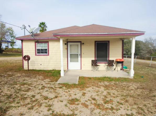 103 Guiterrez, Oakville, TX 78060