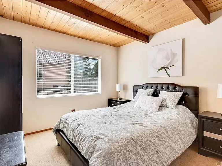 28132 Arbon Ln — Photo 12