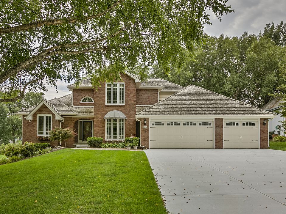 1st image of 16343 Oak Cir