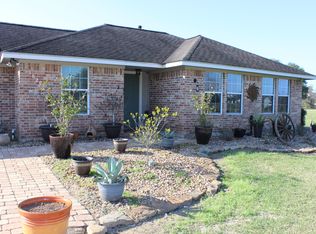 1020 Mill Rd, Angleton, TX 77515