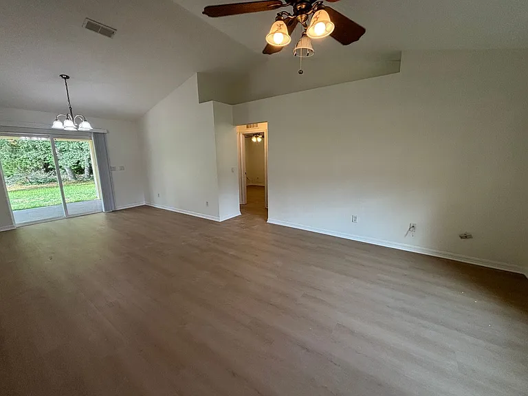 10417 SW 52nd Ct — Photo 9