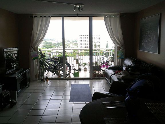 4th image of 18011 Biscayne Blvd APT 1402-1