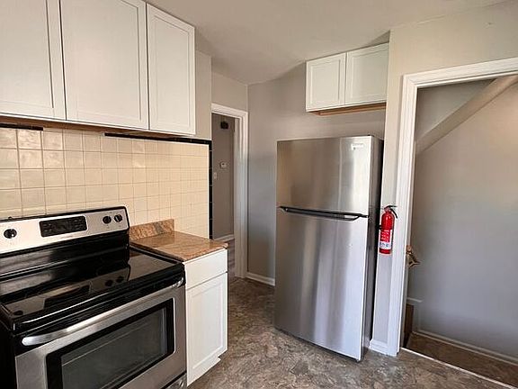 5th image of 2309 Progress Ave