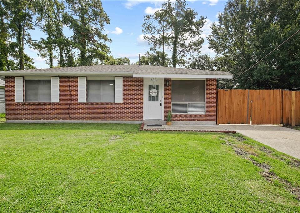 1st image of 366 Oriole Dr