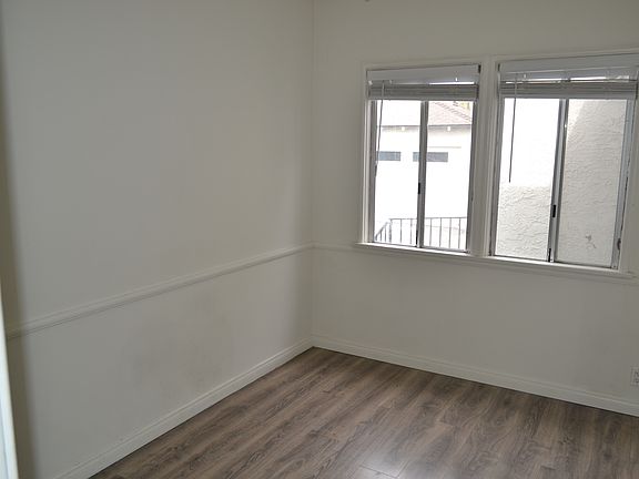 5th image of 1222 N Kenwood St