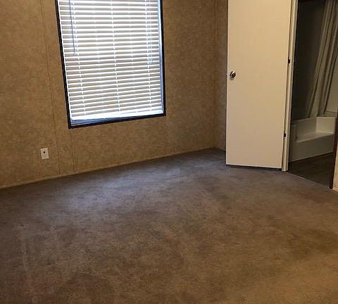 5th image of 570 Goodwood Dr
