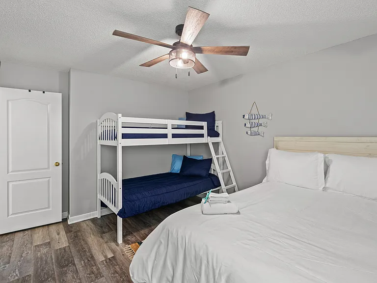 17462 Front Beach Rd #71C — Photo 4