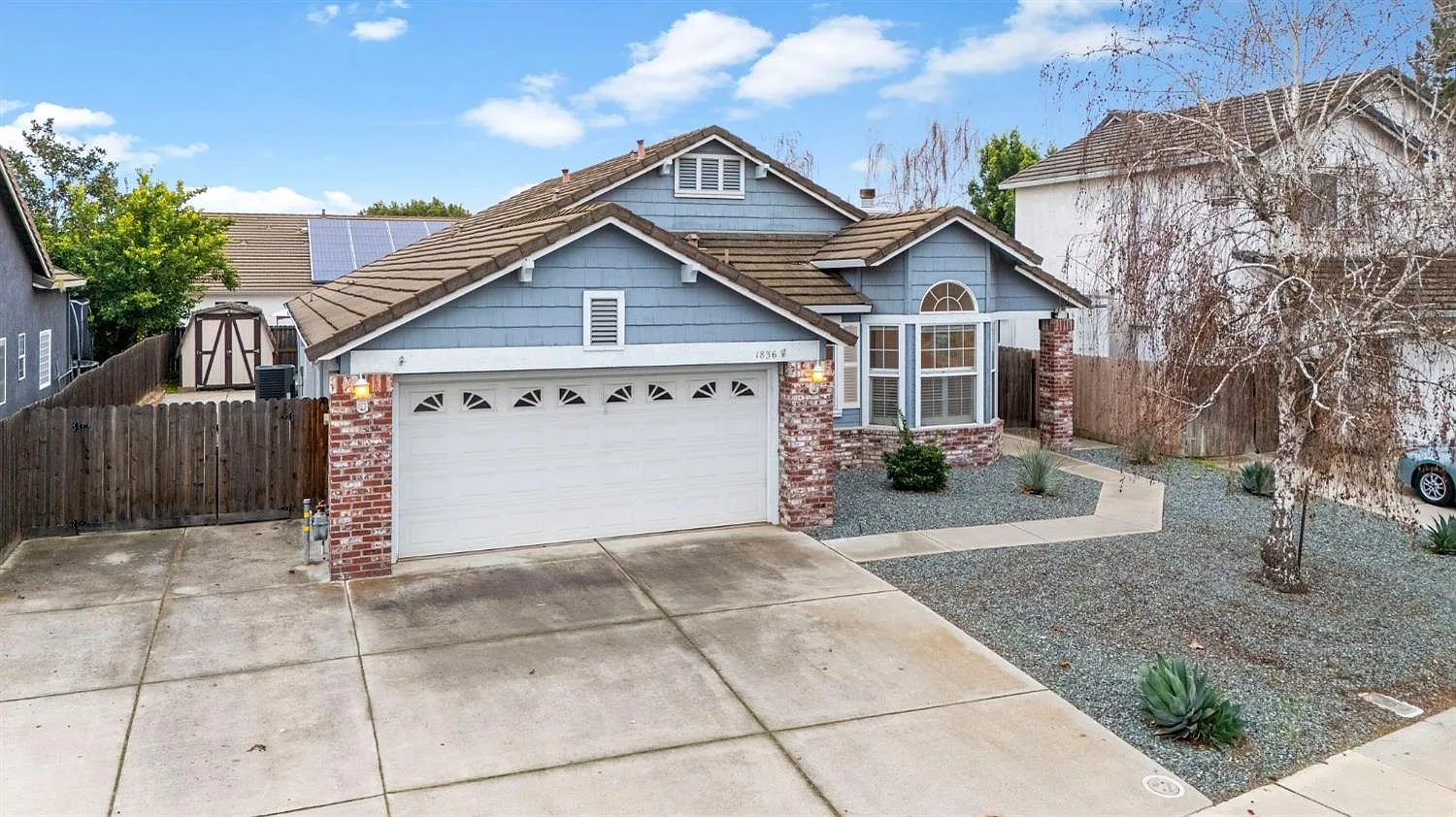 1836 Winchester Dr photo 1