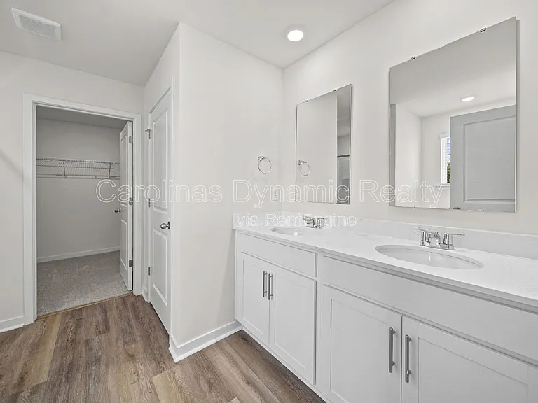 500 Blackpool Ct — Photo 29