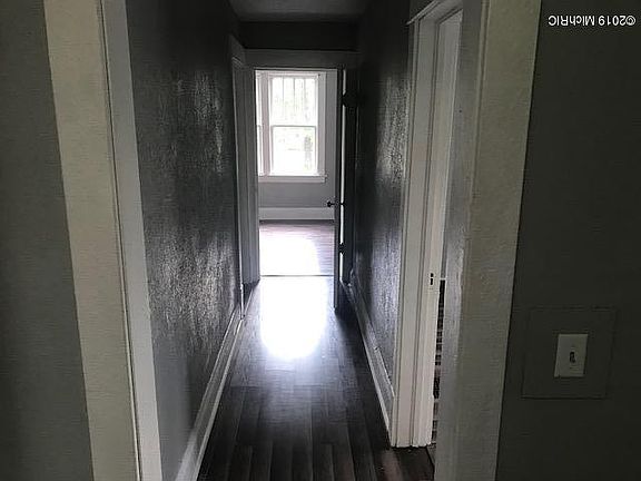 5th image of 2325 Hoyt St