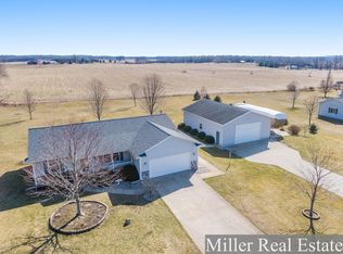 2240 Rozell Dr, Middleville, MI 49333