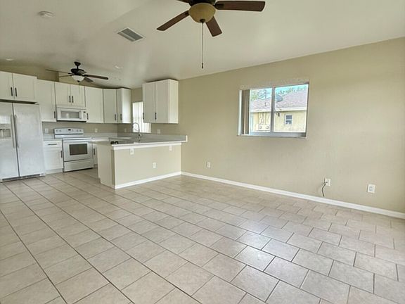 5th image of 4217 SW 7th Pl