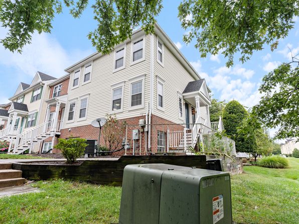 8025 Lantern Ct