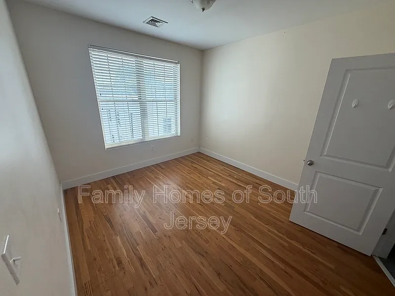 1315 N 15th St — Photo 4