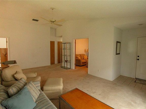 3rd image of 3681 Fremantle Dr