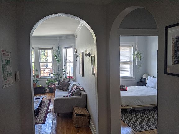 3rd image of 2044 N Albany Ave #1W