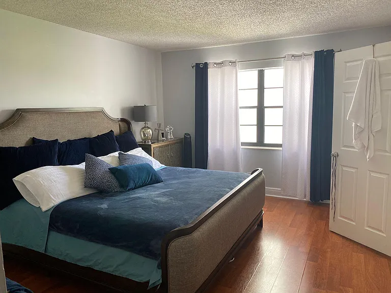 9235 SW 8th St #205 — Photo 5