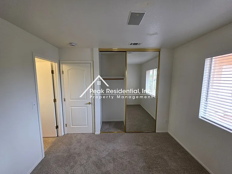 3333 E Island Ct — Photo 21
