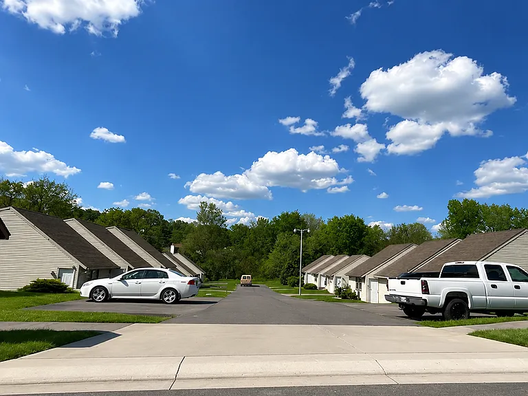 1250 Green Valley Dr #1264 — Photo 2