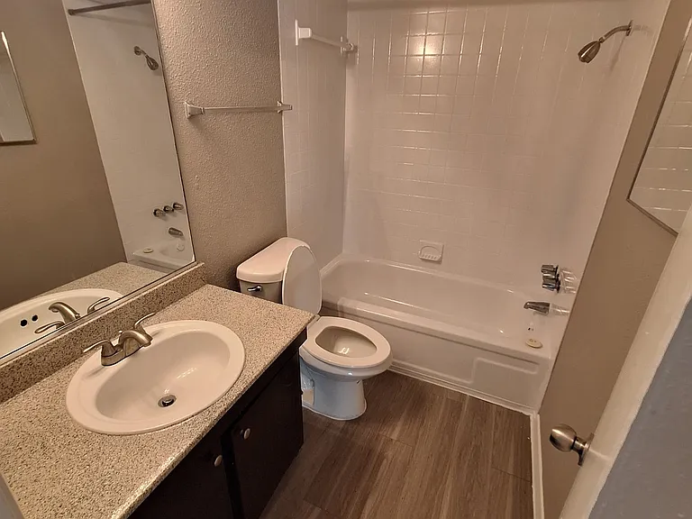 Island Bay Resort Apartments — Photo 101