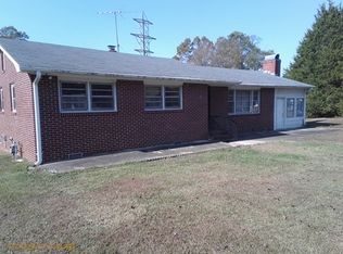 119 Loche Adele Dr, Spartanburg, SC 29307