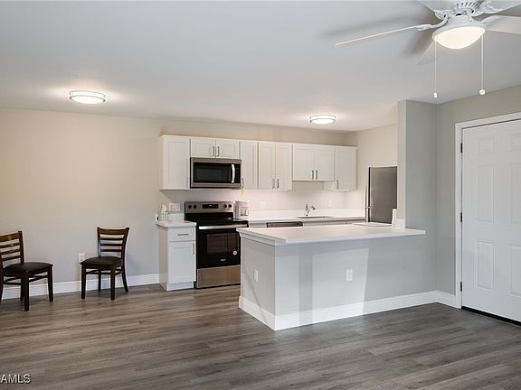 4th image of 17424 Birchwood Ln APT 1