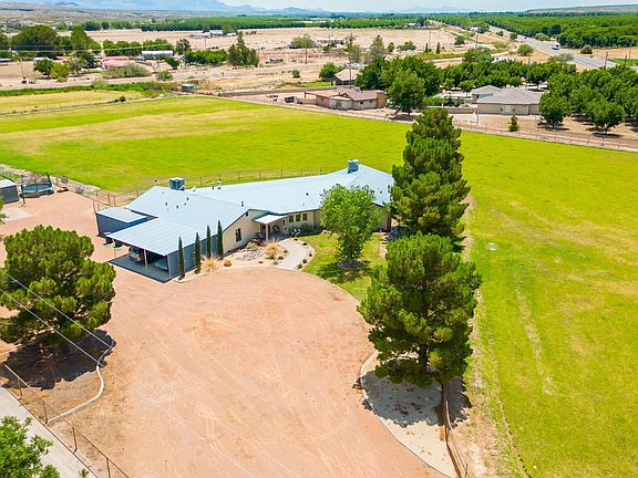 5th image of 10110 N Valley Dr