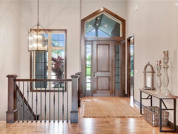 Fabulous dramatic entry