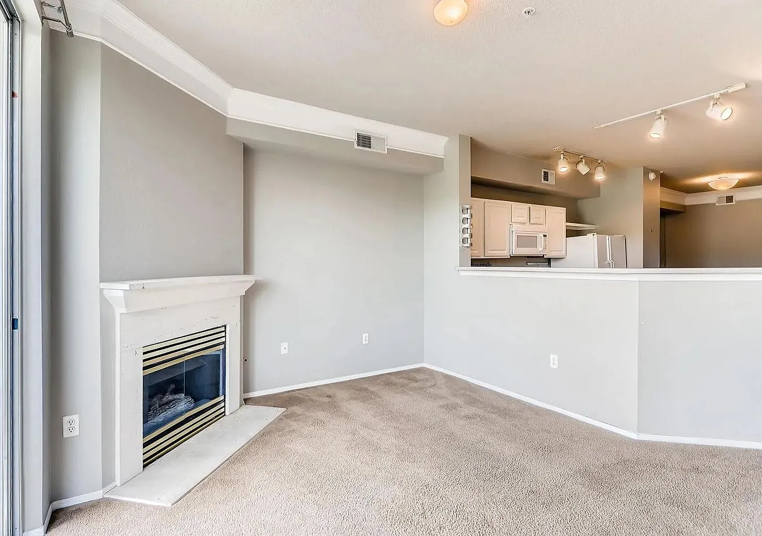 Spacious 2-Bedroom, 2-Bath Condo with Community Gym in Superior — Photo 1