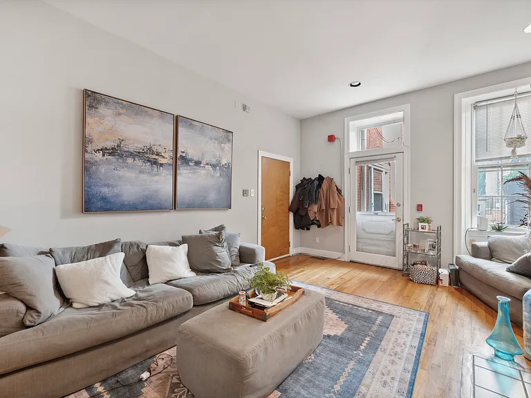 413 Spruce St #1 — Photo 3