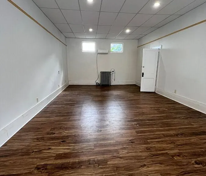355 Taylor Ave — Photo 3