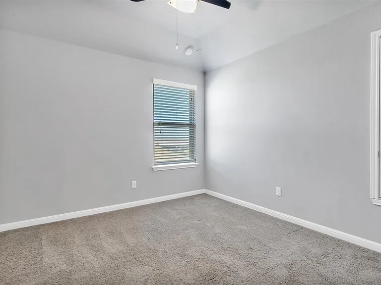 131 Desert Rose Dr — Photo 16