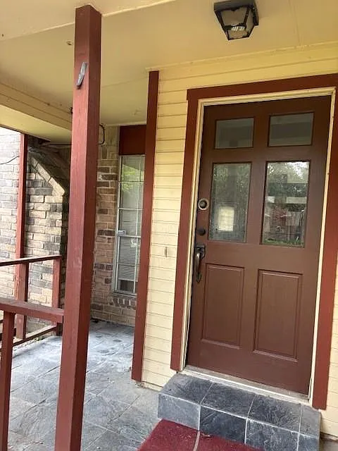 3 bed, 2.0 bath, 1572 sqft, $1,750 — Photo 2