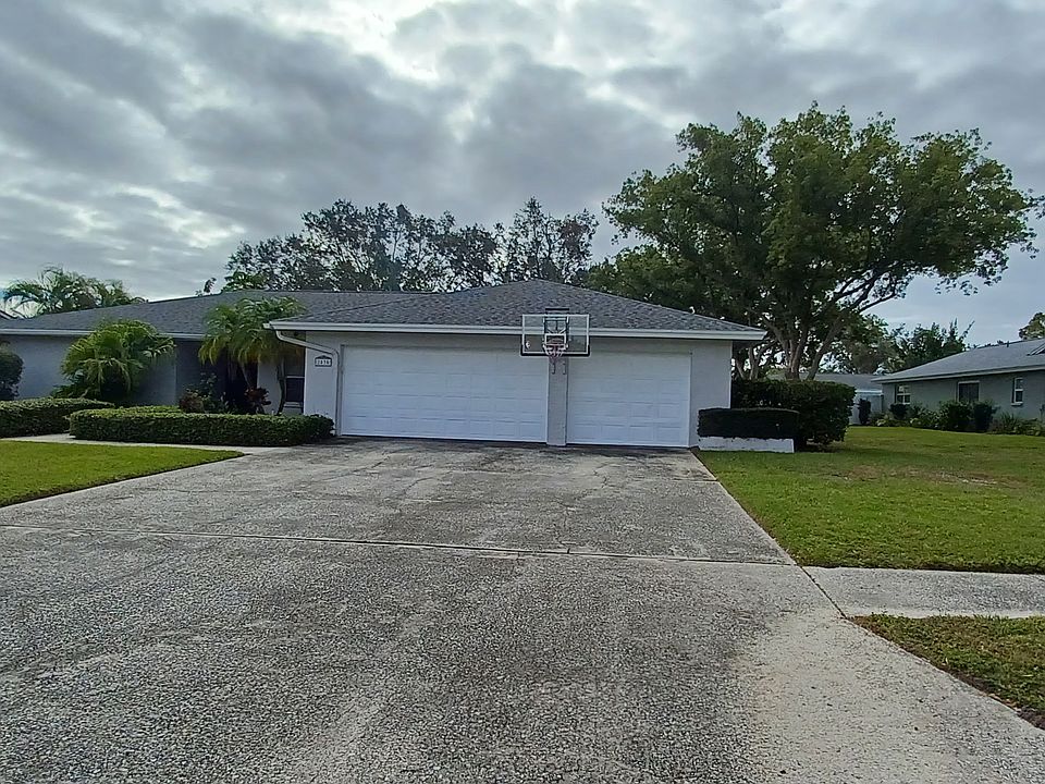 1st image of 2835 Meadow Hill Dr N