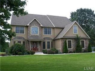 1009 Place Rd, Bethlehem, PA 18017