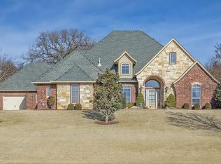 8107 Cardinal Ridge Dr, Edmond, OK 73034