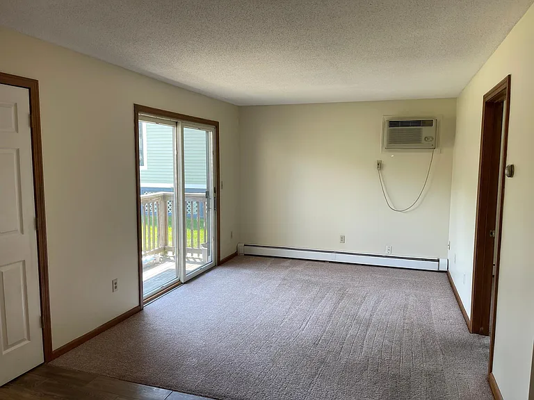 666 Broad St #1 — Photo 11