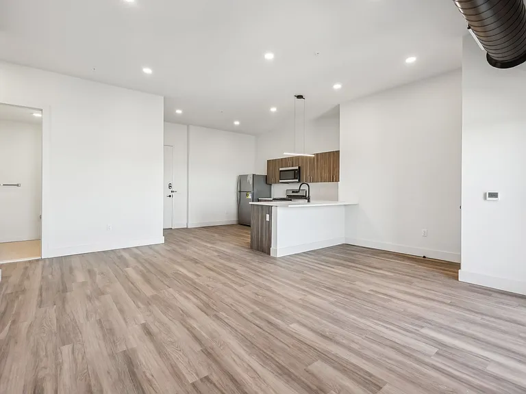 55 Washington St — Photo 22
