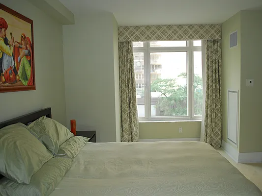 Rented by Sotheby's International Realty | media 33