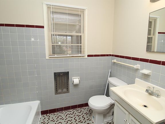 5th image of 5 Welch St