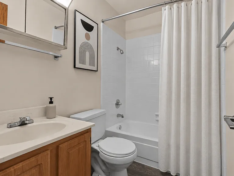 Six Trails Apartments - Saline, MI — Photo 25
