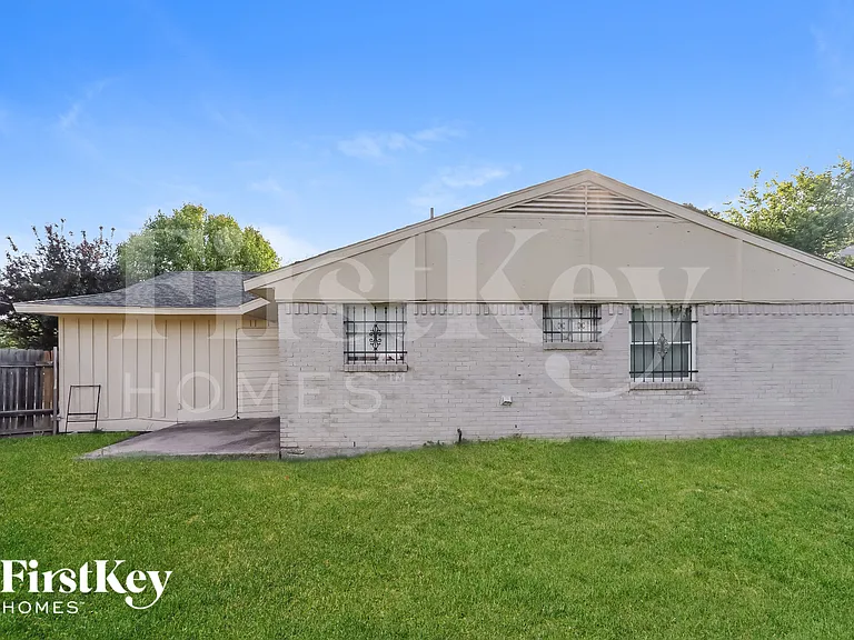 6115 Flagstaff Dr — Photo 15