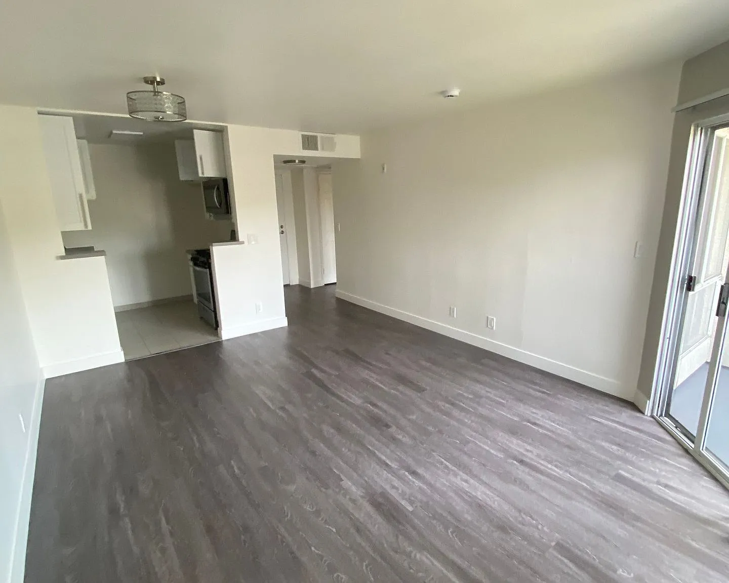 1250 N. June St. Los Angeles CA 90038 — Photo 3
