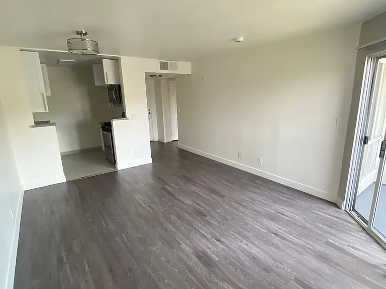 1250 N. June St. Los Angeles CA 90038 — Photo 3