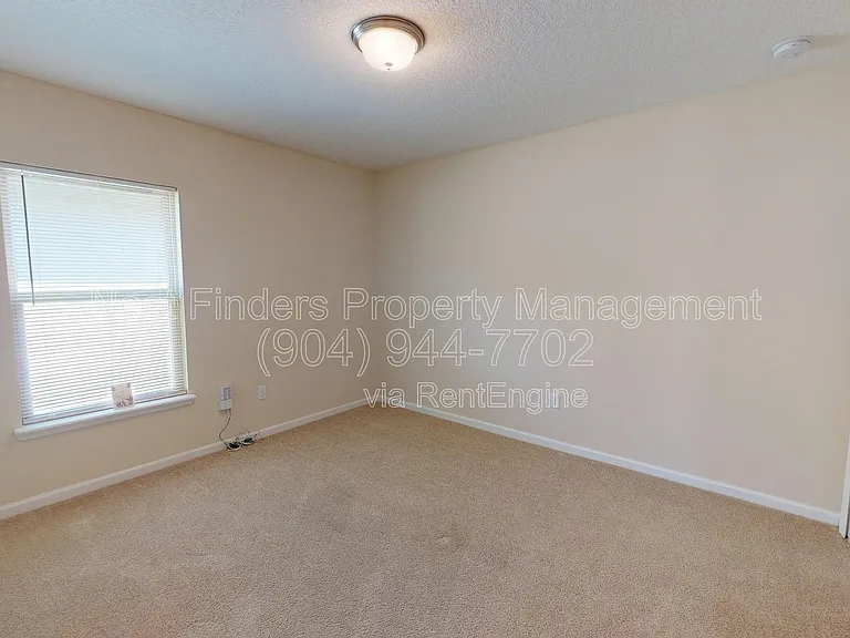 11561 Sycamore Cove Ln — Photo 25