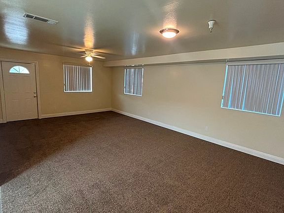 3rd image of 638 W Colden Ave