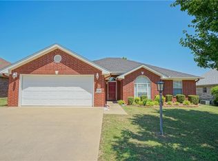 1160 Red Oak Dr, Alma, AR 72921